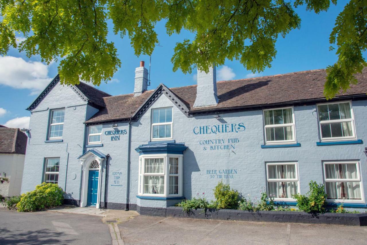 Chequers Inn Fladbury Exterior photo